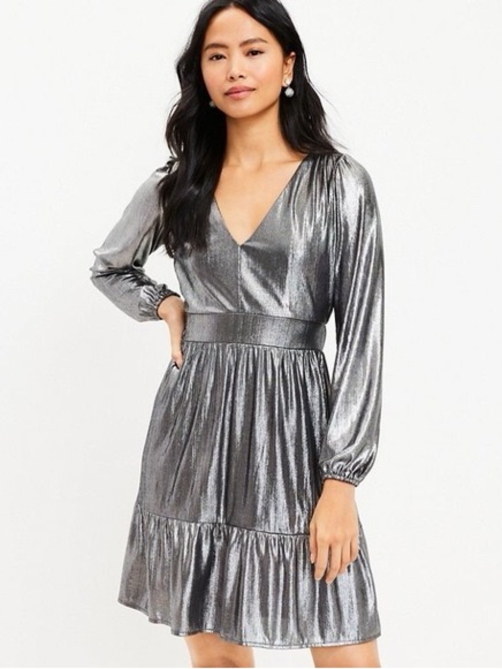LOFT NWT Shimmer Ruffle V-Neck Long Sleeve Dress Silver Metallic Size 8 Holiday